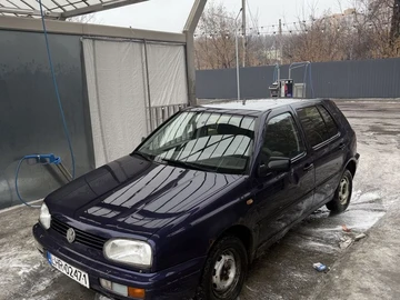 Авто Volkswagen Golf 1996 № 8514995