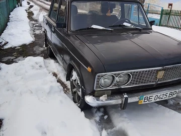 Авто ВАЗ 2103 1975 № 8515521