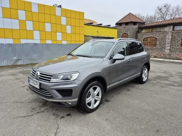 Авто Volkswagen Touareg 2017 № 8515670