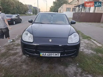 Авто Porsche Cayenne 2006 № 8515948