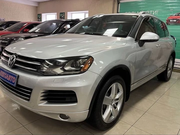 Авто Volkswagen Touareg 2013 № 8515965