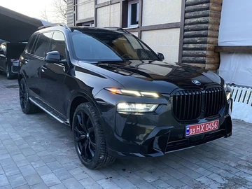 Авто BMW X7 2023 № 8516172