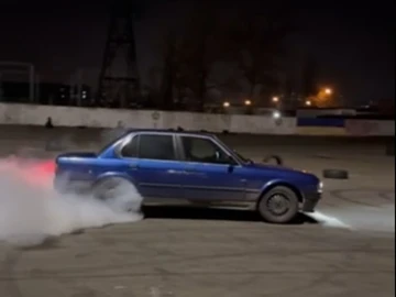 Авто BMW 3 Серия 1995 № 8516393
