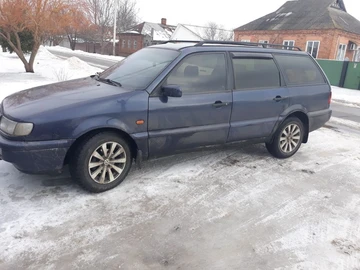Авто Volkswagen Passat Hatchback 1995 № 8516466