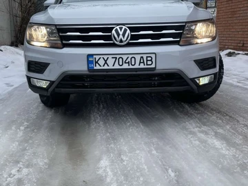 Авто Volkswagen Tiguan 2017 № 8516903