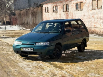 Авто ВАЗ 21111 2001 № 8516976