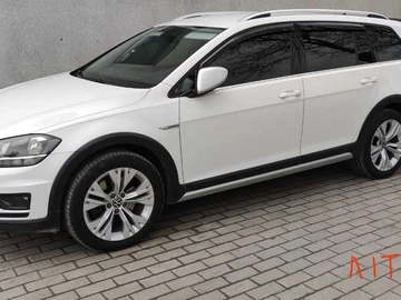 Авто Volkswagen Golf 2019 № 8516994