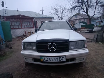 Авто Mercedes 200 1984 № 8517219