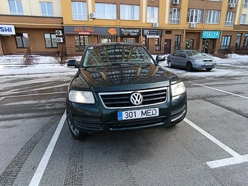 Авто Volkswagen Touareg 2005 № 8517330