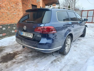 Авто Volkswagen Passat Variant 2011 № 8517366