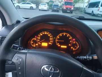 Авто Toyota Avensis 2003 № 8517457