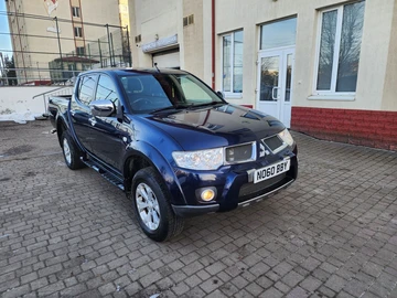 Авто Mitsubishi L 200 2012 № 8517587