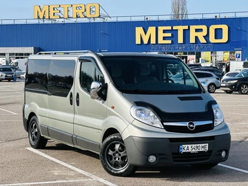 Авто Opel Vivaro 2010 № 8518050