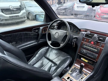 Авто Mercedes E Серия 1996 № 8518053