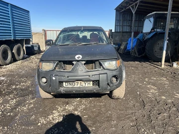 Авто Mitsubishi L 200 2007 № 8518150