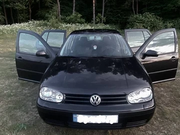 Авто Volkswagen Golf 2001 № 8518498
