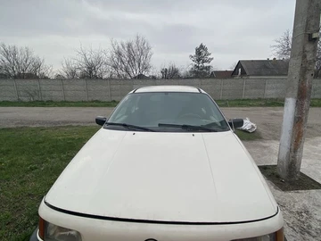 Авто Volkswagen Passat Variant 1990 № 8518926