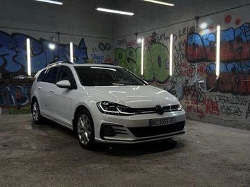 Авто Volkswagen Golf 2016 № 8518940