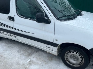 Авто Peugeot Partner 2006 № 8519266