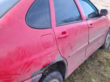 Авто Volkswagen Polo 1997 № 8519323