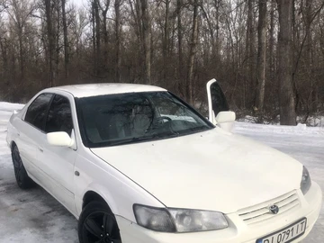Авто Toyota Camry 2000 № 8519325