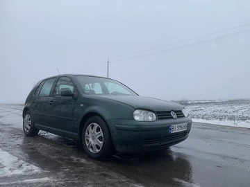 Авто Volkswagen Golf 2000 № 8519378
