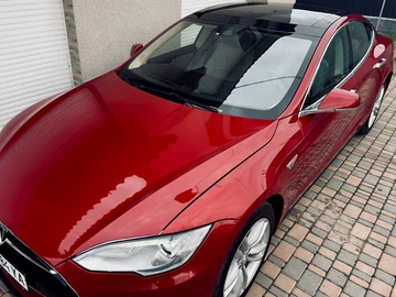 Авто Tesla Model S 2015 № 8519477
