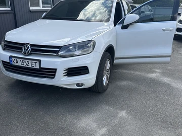 Авто Volkswagen Touareg 2012 № 8520026
