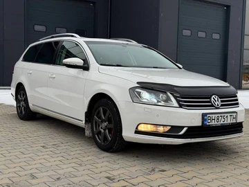 Авто Volkswagen Passat Variant 2012 № 8520041
