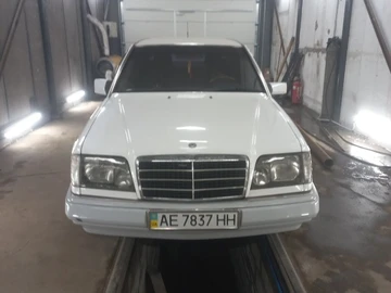 Авто Mercedes E Серия 1992 № 8520103