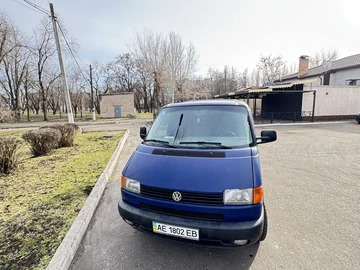 Авто Volkswagen Transporter 2000 № 8520116