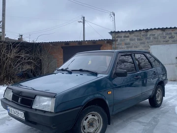 Авто ВАЗ 2109 2000 № 8520127
