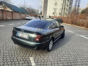 Авто Audi A4 1995 № 8520269