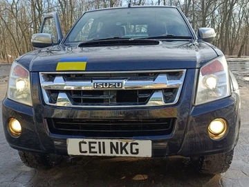 Авто Isuzu D-Max 2011 № 8520394