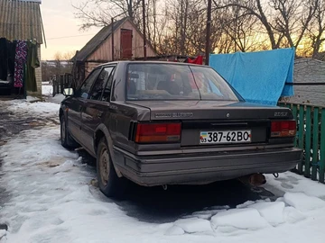 Авто Nissan Bluebird 1988 № 8520556