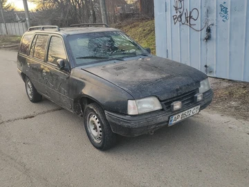 Авто Opel Kadett 1986 № 8520694