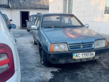 Авто ВАЗ 2109 1993 № 8520736
