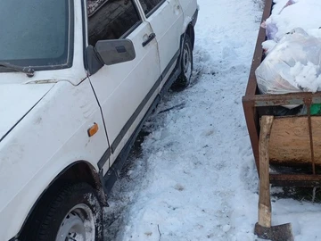 Авто ВАЗ 21099 1992 № 8520740