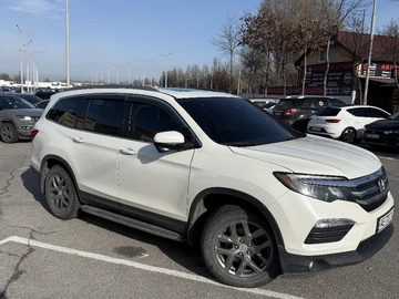 Авто Honda Pilot 2017 № 8520829