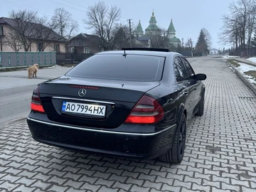 Авто Mercedes 220 2002 № 8520900