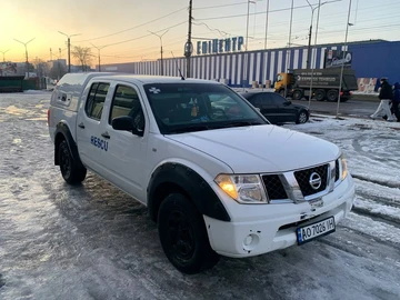 Авто Nissan Navara 2010 № 8521053