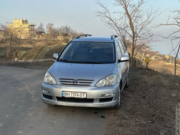 Авто Toyota Avensis Verso 2005 № 8521059