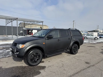 Авто Mitsubishi L 200 2009 № 8521122