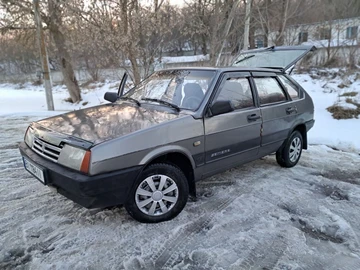 Авто ВАЗ 2109 1990 № 8521310