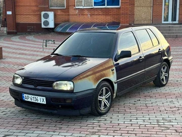 Авто Volkswagen Golf 1996 № 8521421