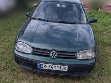 Авто Volkswagen Golf 2000 № 8521493