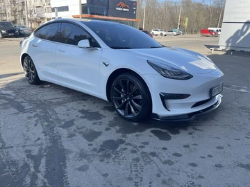 Авто Tesla Model 3 2018 № 8521499