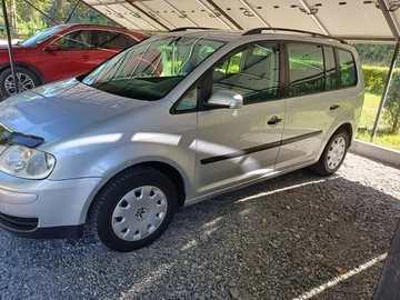 Авто Volkswagen Touran 2004 № 8521529