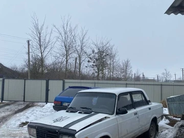 Авто ВАЗ 2107 1997 № 8521542