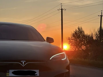Авто Tesla Model S 2017 № 8521740